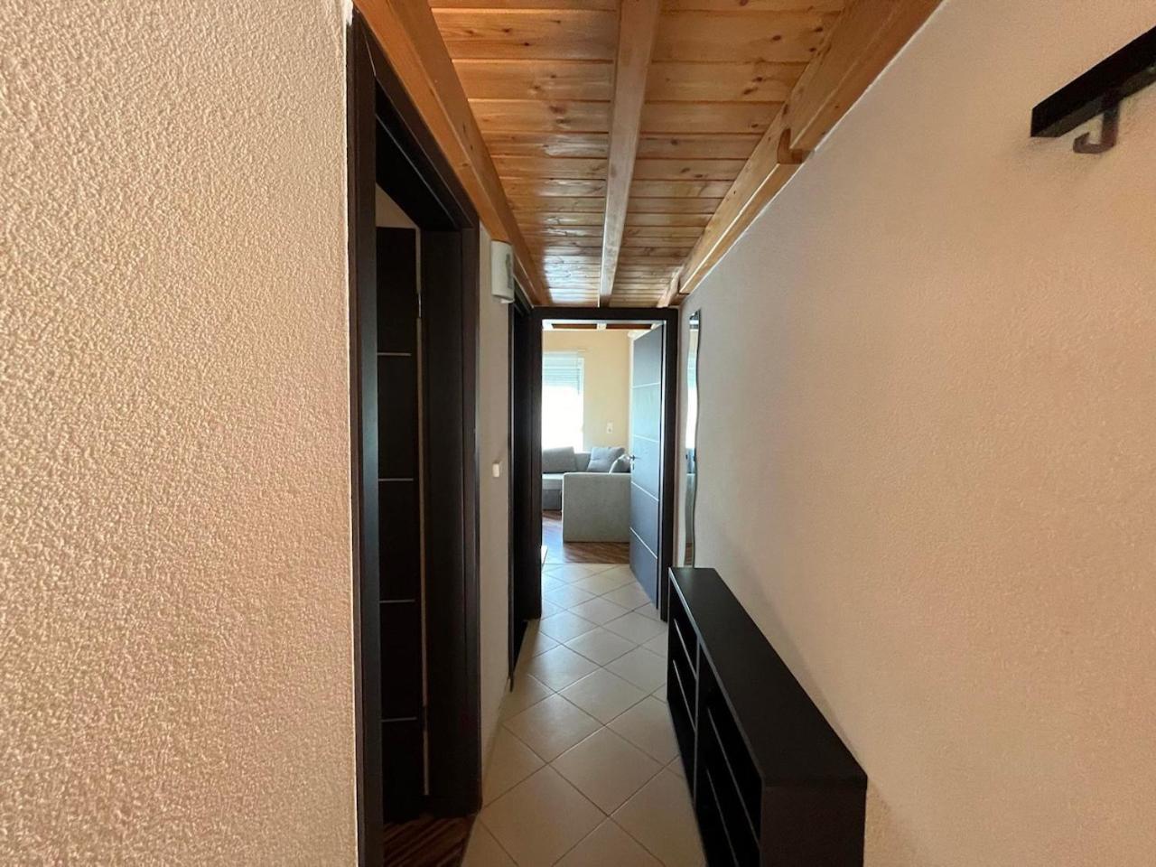 City Apartman Haz Balatonlelle Luaran gambar