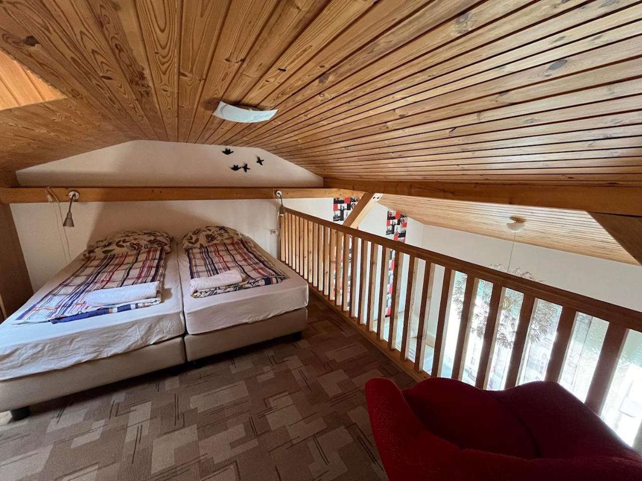 City Apartman Haz Balatonlelle Luaran gambar