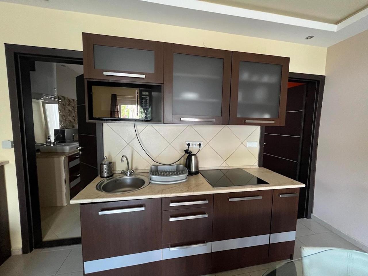 City Apartman Haz Balatonlelle Luaran gambar