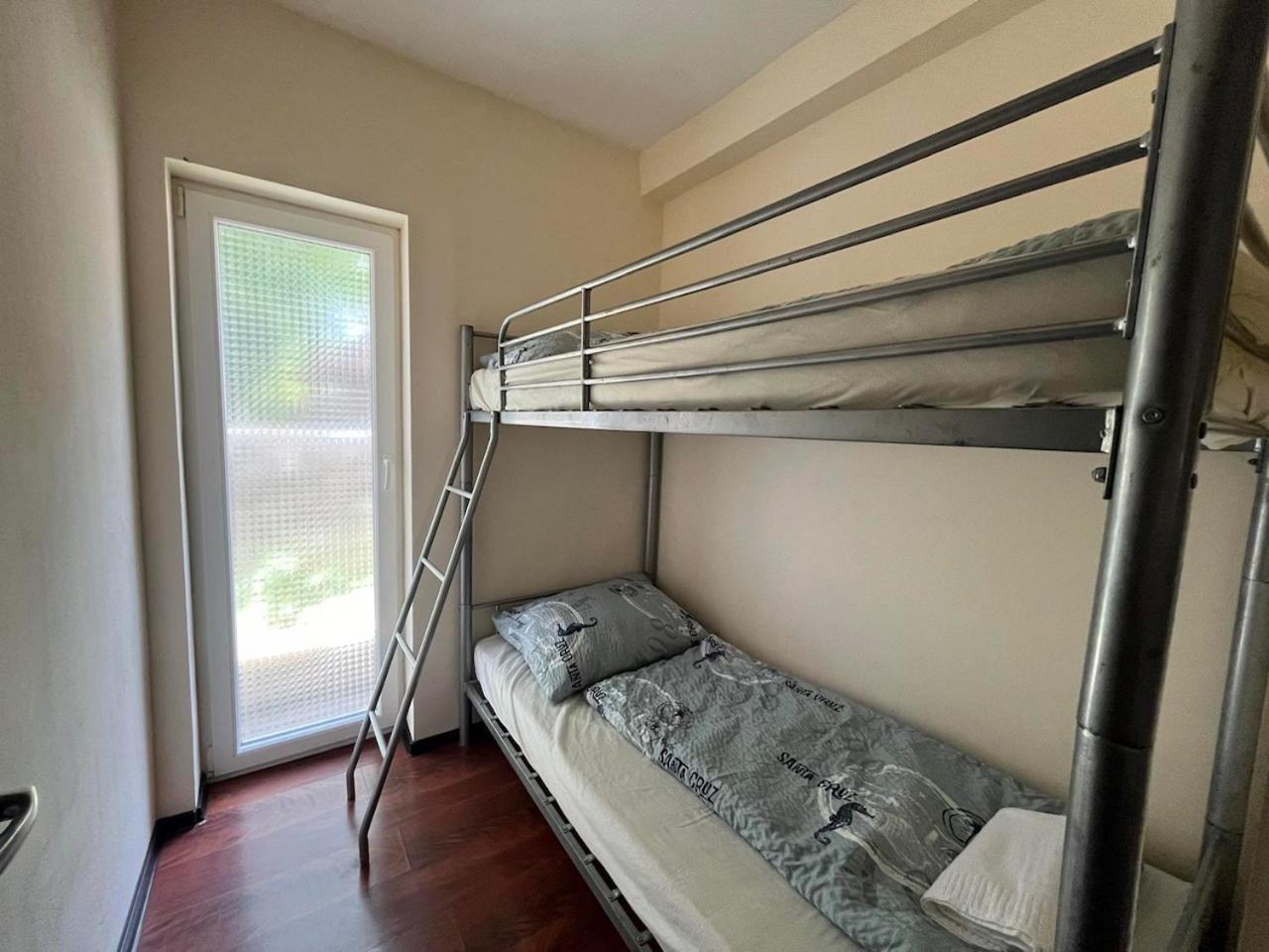 City Apartman Haz Balatonlelle Luaran gambar