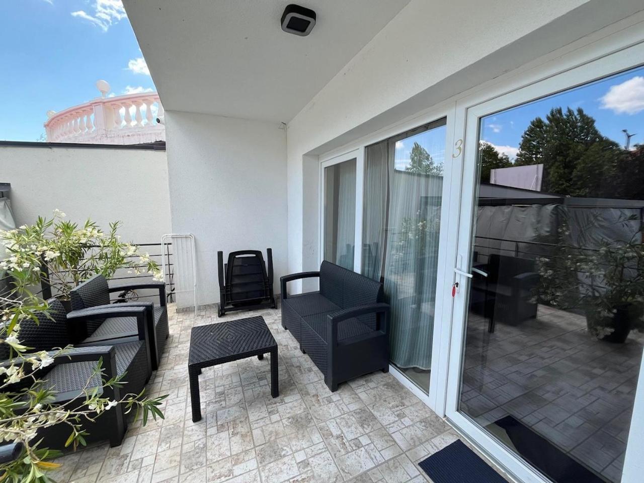 City Apartman Haz Balatonlelle Luaran gambar
