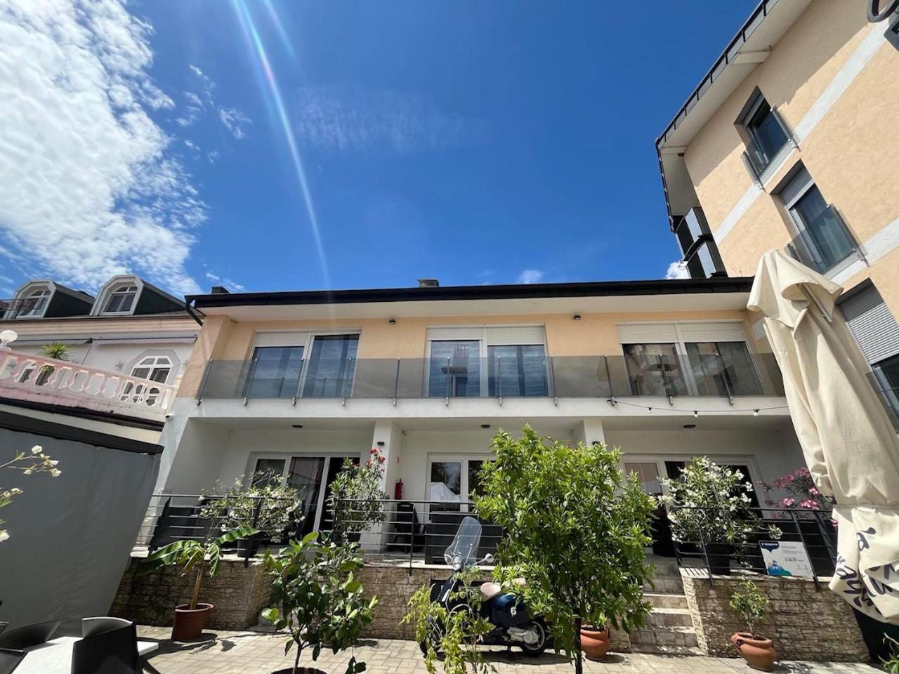 City Apartman Haz Balatonlelle Luaran gambar